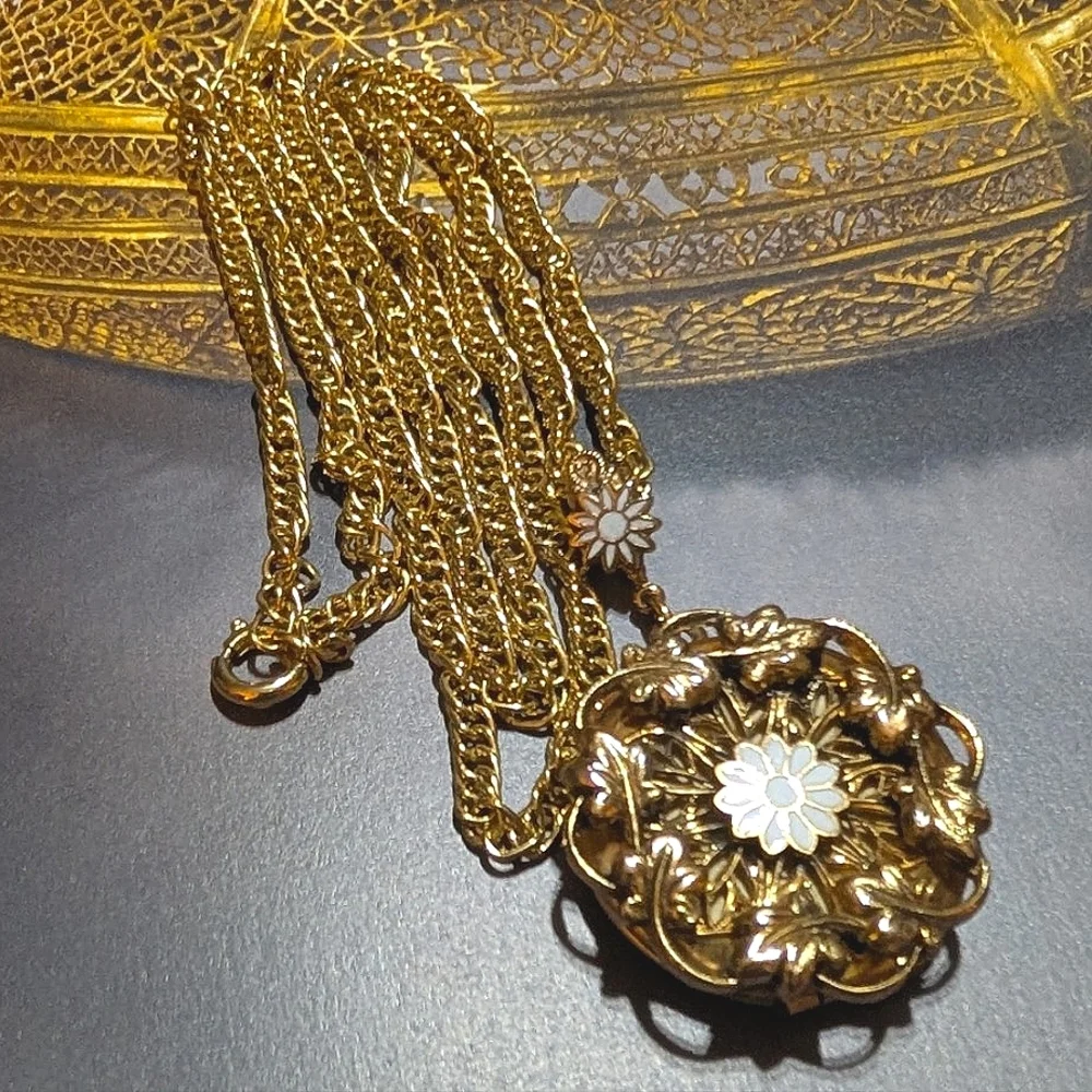 Vintage Two Picture Locket Necklace Gold Plated